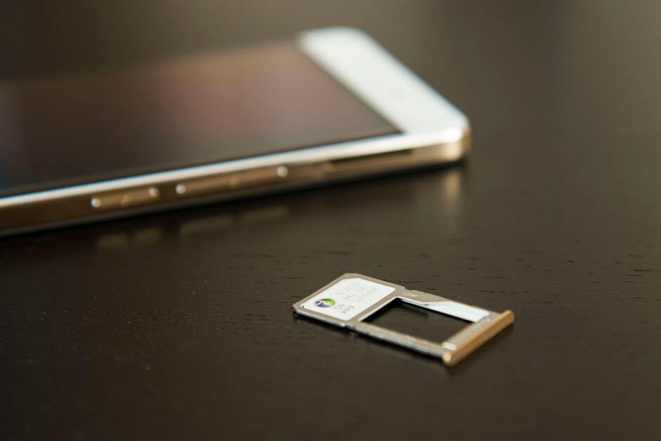 два слота для SIM в OnePlus X